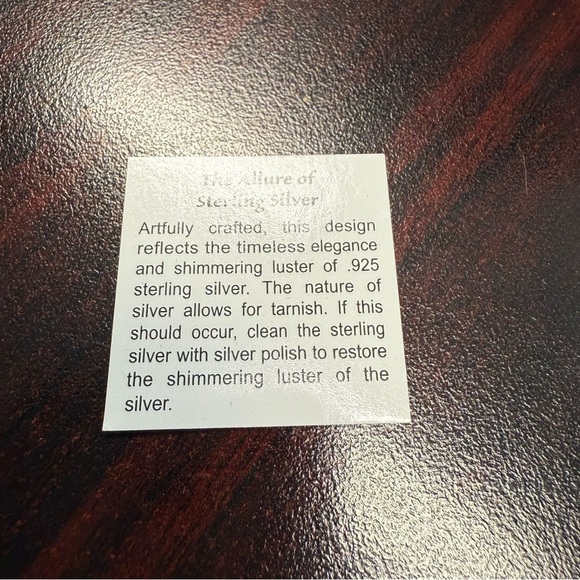 Avon Sterling Silver Necklace with double heart pendant NIB vintage 2011 - Picture 4 of 8